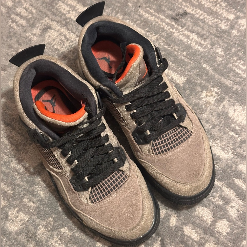 Jordan 4 Retro ‘Taupe Haze’